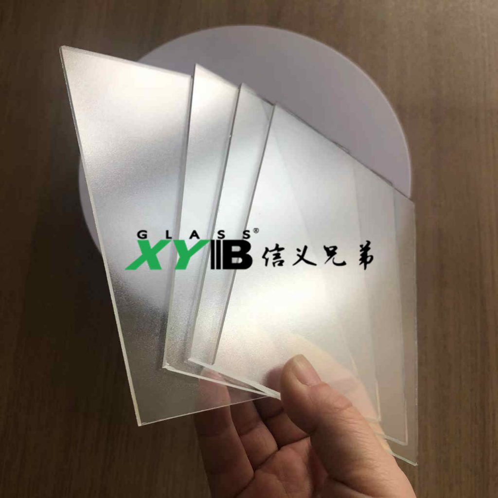 solar ultra thin textured glass supplier China